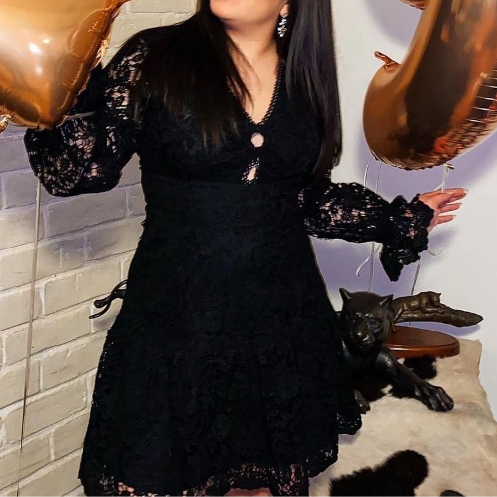 Mini Lace Black dress